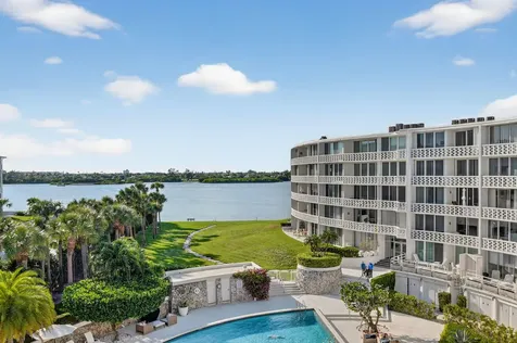 2760 S Ocean Boulevard Palm Beach FL 33480