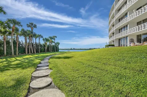 2760 S Ocean Boulevard Palm Beach FL 33480