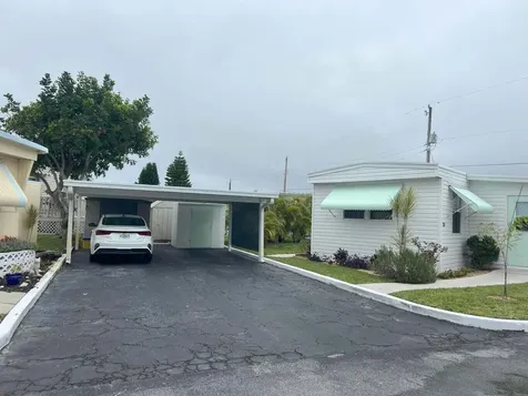 11000 Se Federal Highway Hobe Sound FL 33455