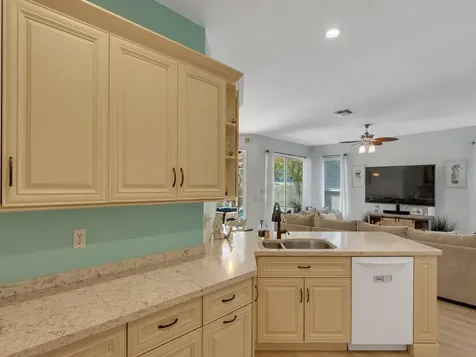 7543 15th Street Vero Beach FL 32966
