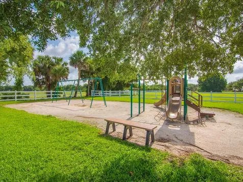 7543 15th Street Vero Beach FL 32966