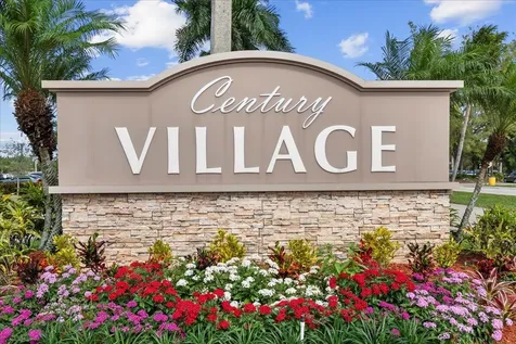 142 Kent I West Palm Beach FL 33417