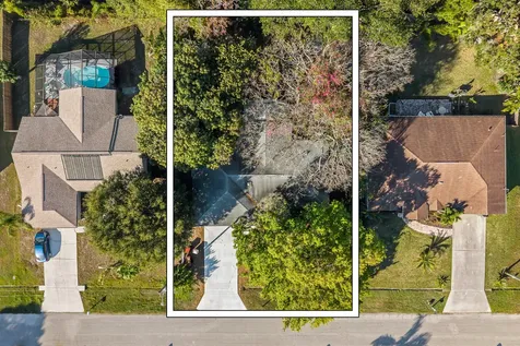 2381 Se Gillette Avenue Port Saint Lucie FL 34952