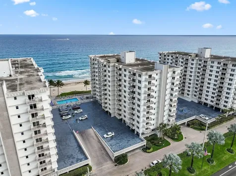 3221 S Ocean Boulevard Highland Beach FL 33487