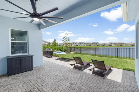 5194 Liberty Lane Westlake FL 33470