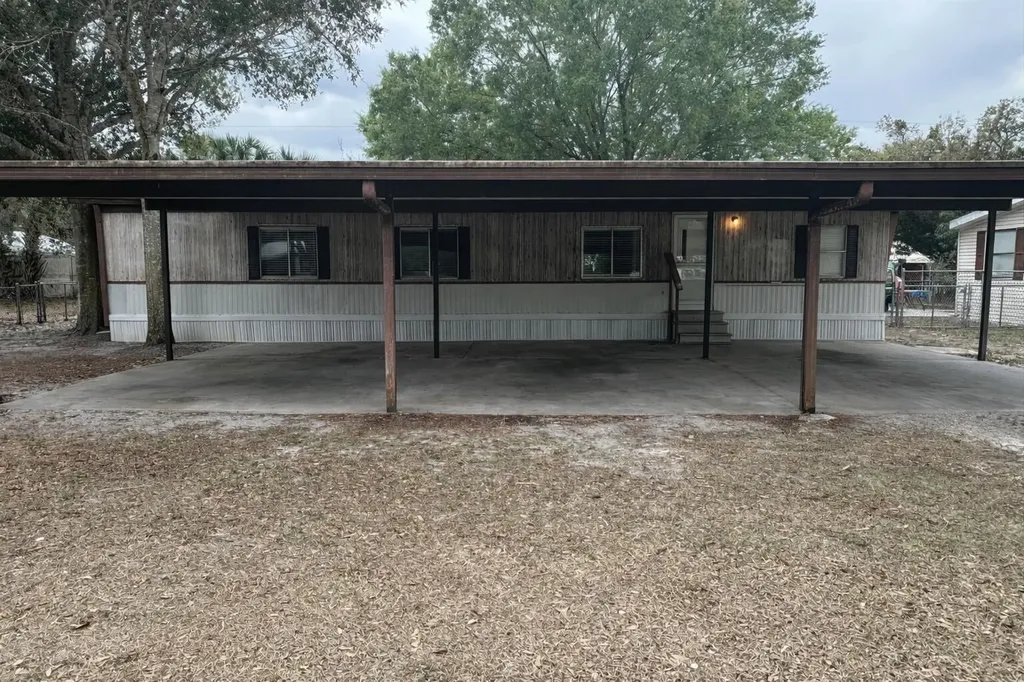 4254 Se 22nd Court Okeechobee FL 34974