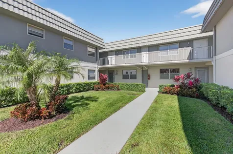 256 Flanders F Delray Beach FL 33484