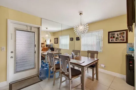 256 Flanders F Delray Beach FL 33484