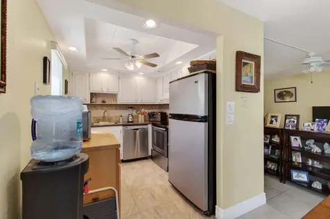 256 Flanders F Delray Beach FL 33484