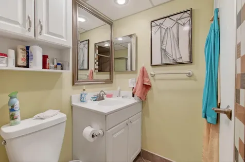 256 Flanders F Delray Beach FL 33484