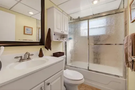256 Flanders F Delray Beach FL 33484