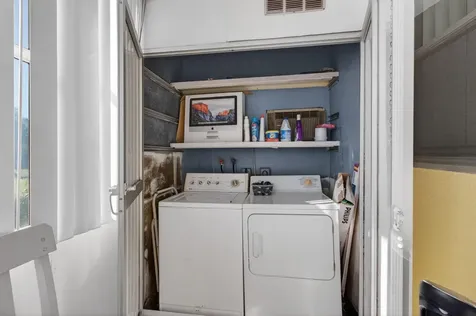 256 Flanders F Delray Beach FL 33484