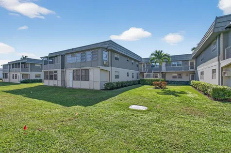256 Flanders F Delray Beach FL 33484