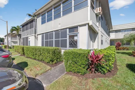 256 Flanders F Delray Beach FL 33484