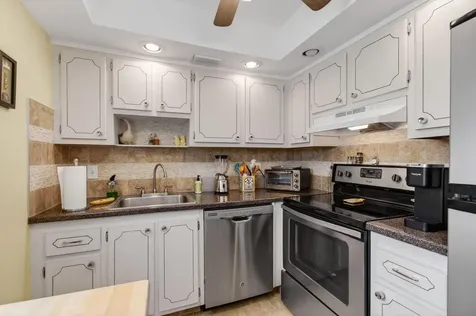256 Flanders F Delray Beach FL 33484