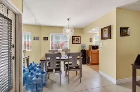 256 Flanders F Delray Beach FL 33484