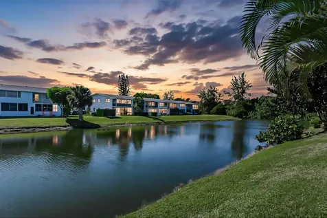 71 Northampton D West Palm Beach FL 33417