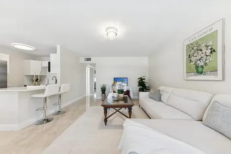 71 Northampton D West Palm Beach FL 33417