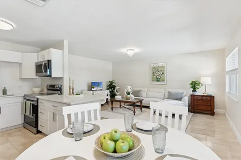 71 Northampton D West Palm Beach FL 33417