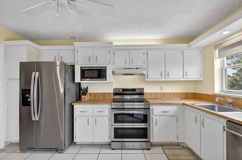 3871 Via Poinciana Lake Worth FL 33467