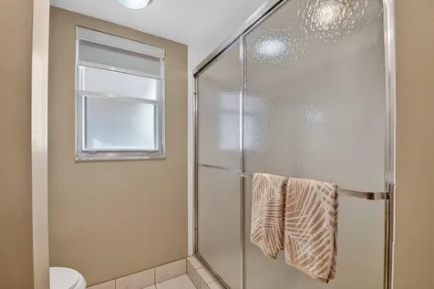 3871 Via Poinciana Lake Worth FL 33467