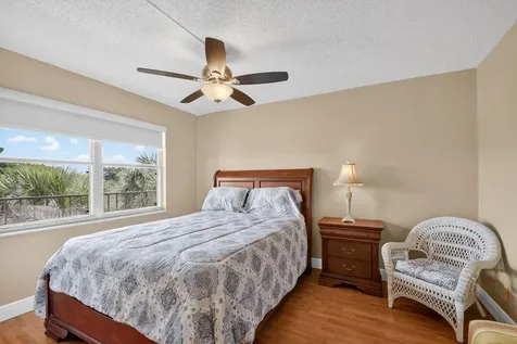 3871 Via Poinciana Lake Worth FL 33467