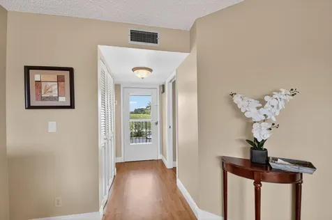 3871 Via Poinciana Lake Worth FL 33467