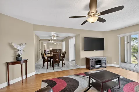 3871 Via Poinciana Lake Worth FL 33467