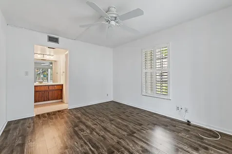 5570 Tamberlane Circle Palm Beach Gardens FL 33418