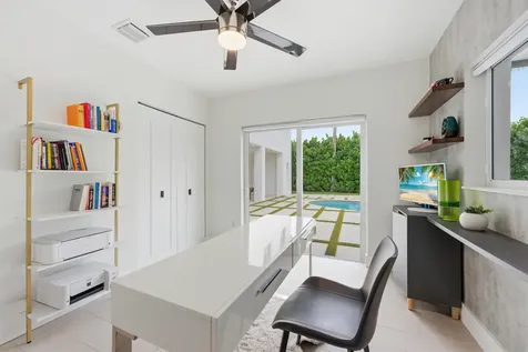 1044 Nw 6th Drive Boca Raton FL 33486