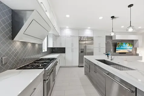 1044 Nw 6th Drive Boca Raton FL 33486