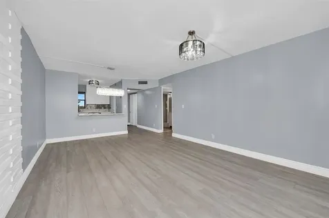 9355 SW 8th Street Boca Raton FL 33428
