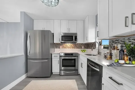 9355 SW 8th Street Boca Raton FL 33428