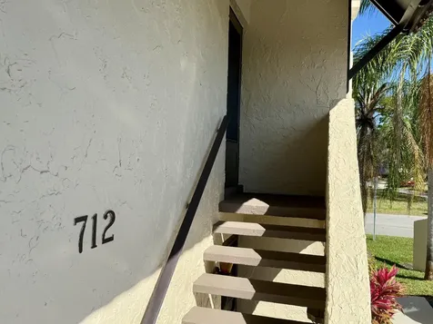 835 18th Street Vero Beach FL 32960
