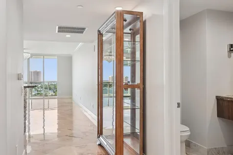 2640 Lake Shore Drive Riviera Beach FL 33404