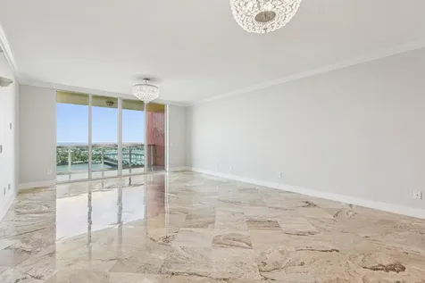 2640 Lake Shore Drive Riviera Beach FL 33404