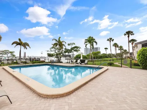 1660 Twelve Oaks Way North Palm Beach FL 33408