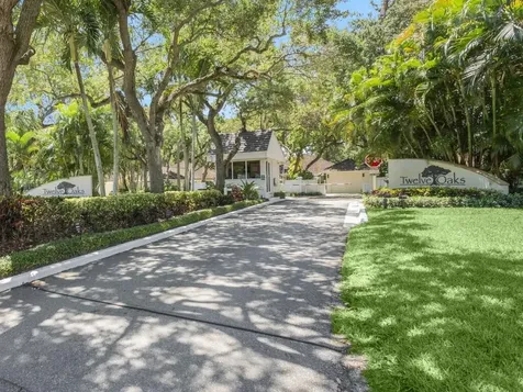 1660 Twelve Oaks Way North Palm Beach FL 33408