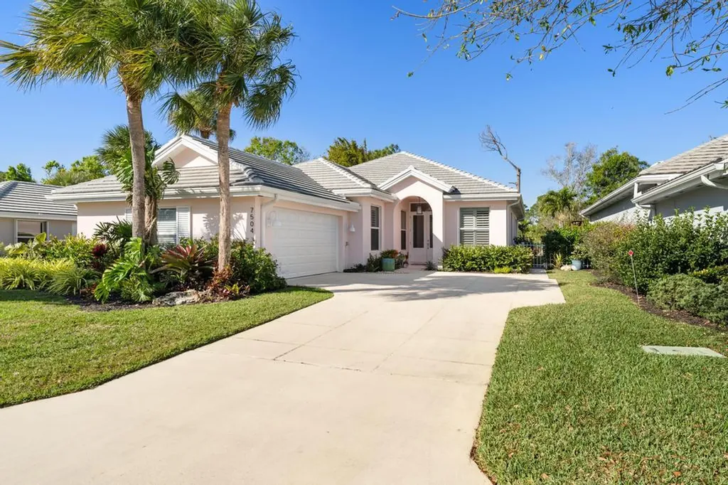 7504 Se Bay Cedar Circle Hobe Sound FL 33455