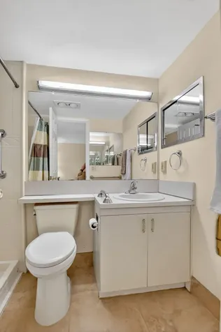 2070 Newport Q Deerfield Beach FL 33442