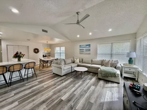 325 Knotty Wood Lane Wellington FL 33414