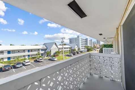 3220 Bayview Drive Fort Lauderdale FL 33306