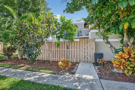 4005 Village Drive Delray Beach FL 33445