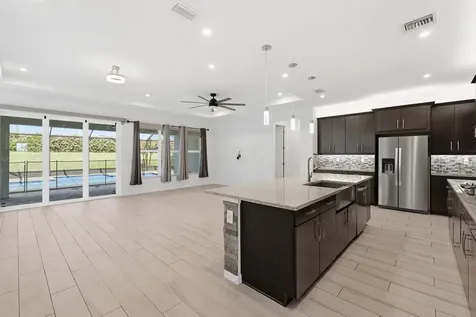 10718 Sw Hensley Street Port Saint Lucie FL 34987