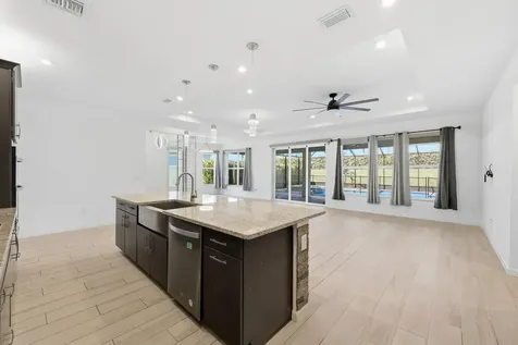 10718 Sw Hensley Street Port Saint Lucie FL 34987