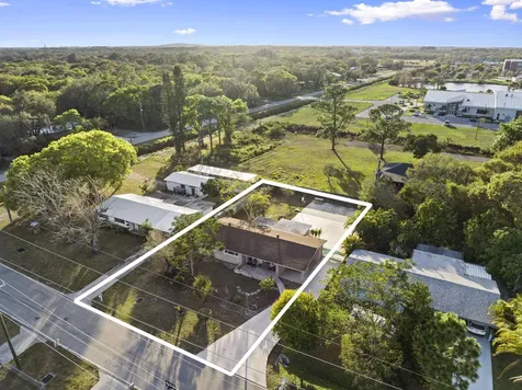 2611 S 29th Street Fort Pierce FL 34981