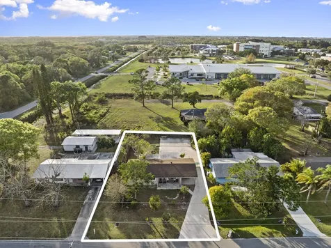 2611 S 29th Street Fort Pierce FL 34981