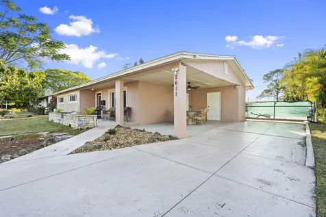 2611 S 29th Street Fort Pierce FL 34981
