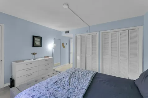 960 Crystal Lake Drive Deerfield Beach FL 33064