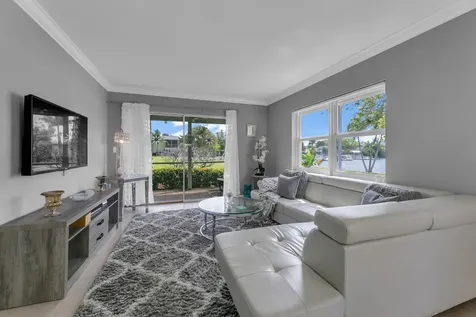 960 Crystal Lake Drive Deerfield Beach FL 33064
